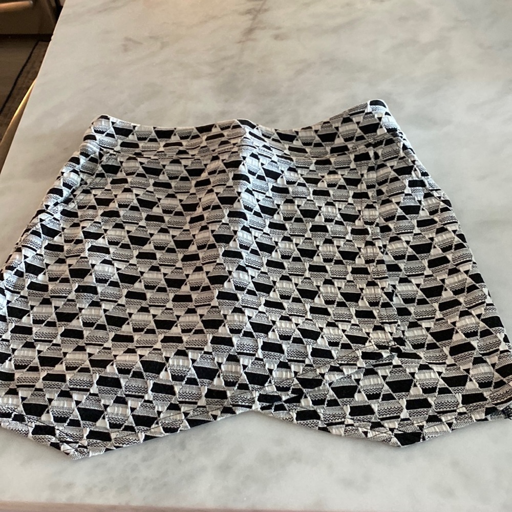 Sanctuary skirt size small. Like new